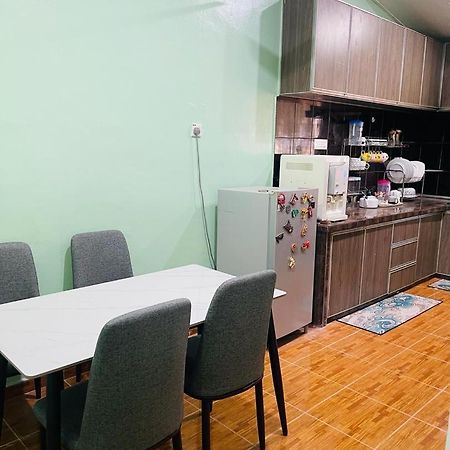 Mak Kuntum Homestay スンガイ・プタニ エクステリア 写真