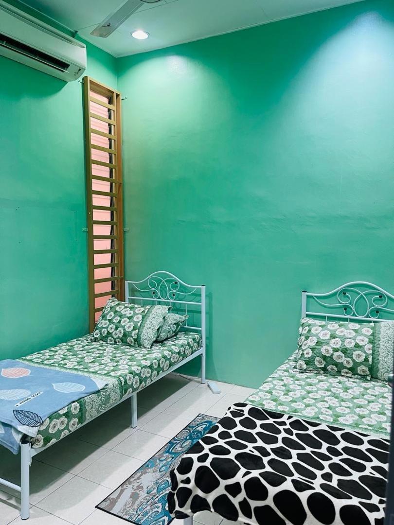 Mak Kuntum Homestay スンガイ・プタニ エクステリア 写真